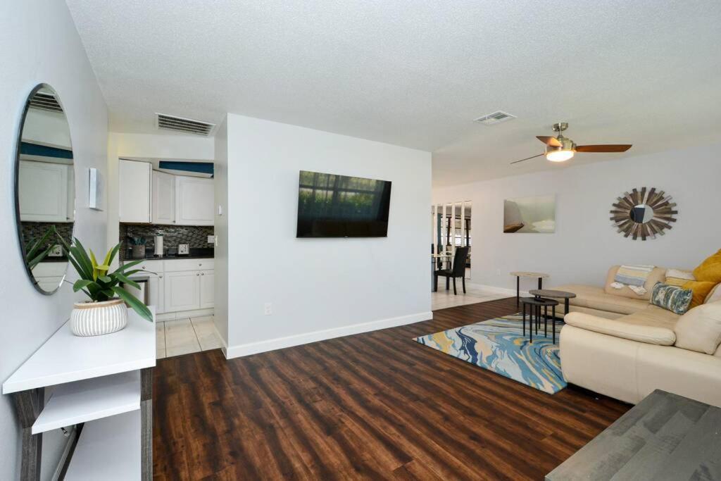 Cozy, Fido-Friendly Pool Home Just 4 Miles To The Beach! Venice Exterior foto