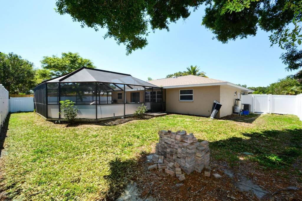 Cozy, Fido-Friendly Pool Home Just 4 Miles To The Beach! Venice Exterior foto